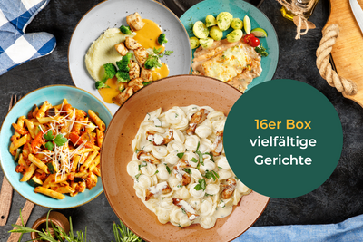 Verschiedene Gerichte auf einem Tisch mit einer Werbung für Hofmanns 16-teilige Kunterbunt-Box + Italien-Box auf Deutsch.