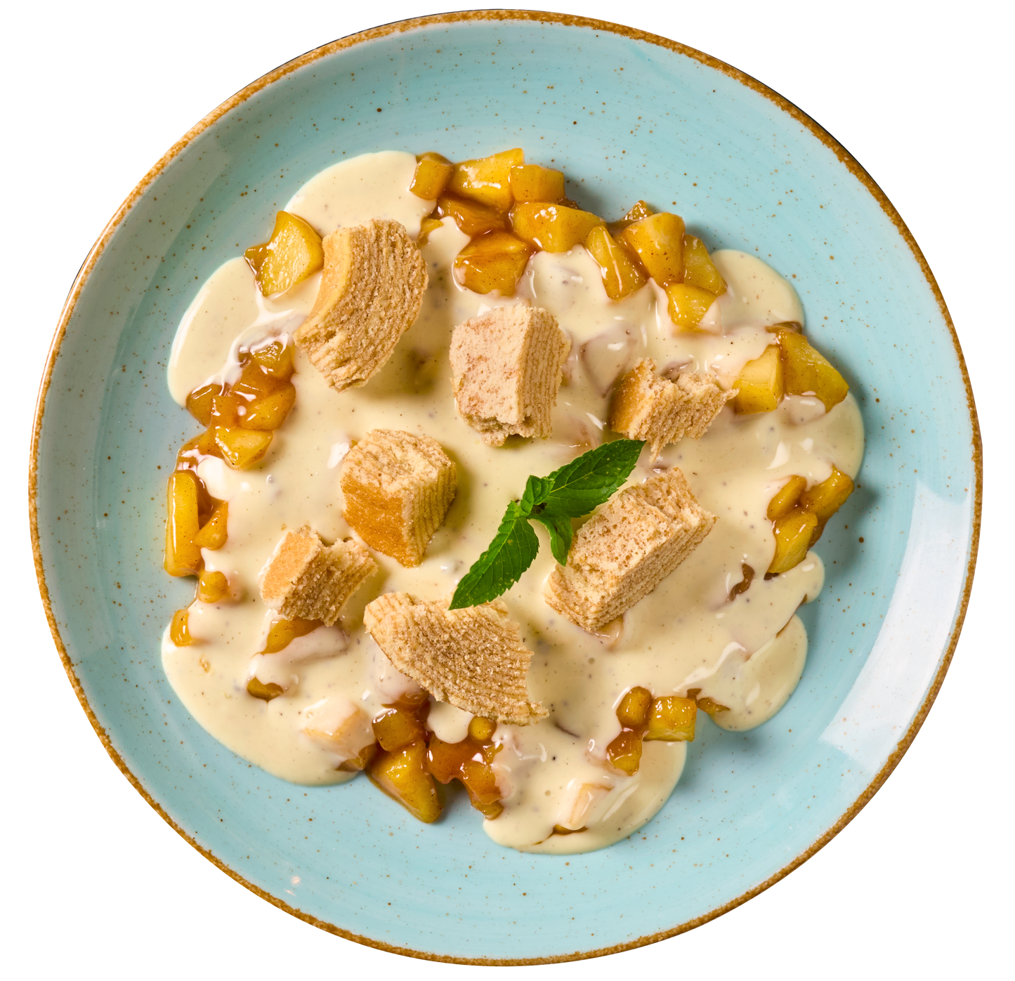 Bratapfeldessert von Hofmanns Shop mit Vanille-Quarkcreme, Obst, Waffelstücken & Minze serviert.