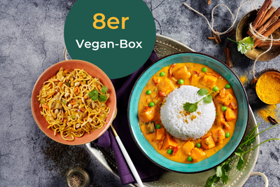 Die „8er Vegan-Box“ von Hofmanns Shop bietet eine köstliche und praktische vegane Mahlzeit, die Reis mit Curry und einer Beilage Nudeln enthält, perfekt für alle, die nach veganen Gerichten suchen.