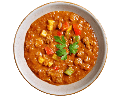 Gulaschsuppe „Ungarische Art“ von Hofmanns Shop mit Hackfleisch, Gemüse und Petersiliengarnitur, Draufsicht.