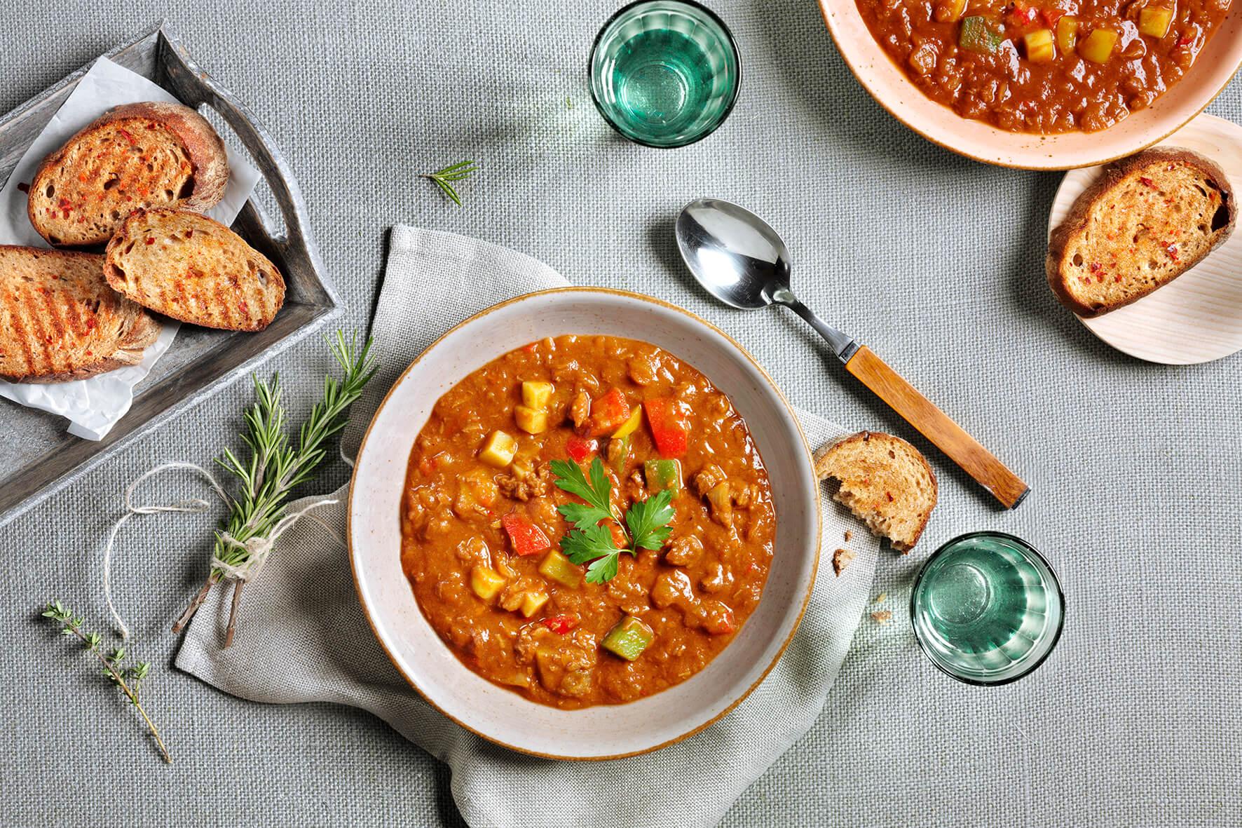 Gulaschsuppe "Ungarische Art" – HOFMANNs Gulaschsuppe "Ungarische Art" – HOFMANNs