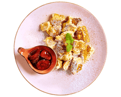 Kaiserschmarrn mit Zwetschkenröster